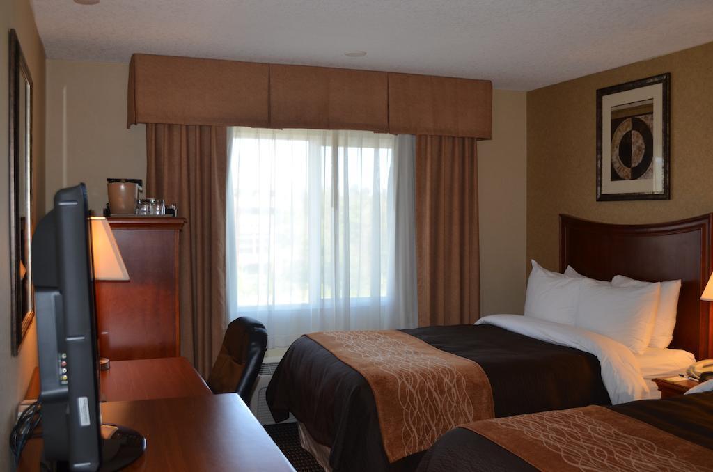 Comfort Inn & Suites Vancouver Downtown City Center מראה חיצוני תמונה