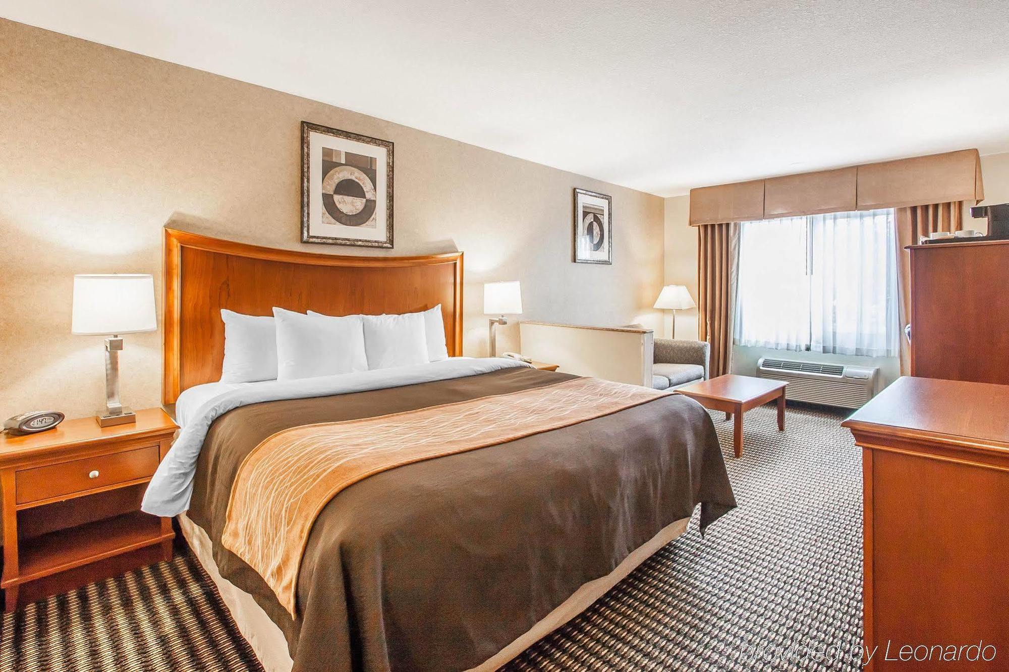 Comfort Inn & Suites Vancouver Downtown City Center מראה חיצוני תמונה